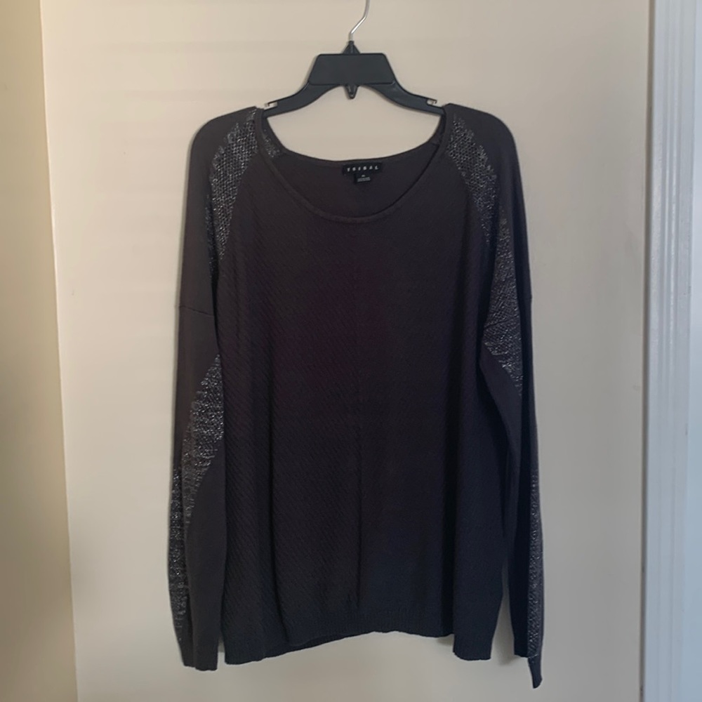 Long sleeve crew neck tribal sweater with silver metallic-like new condition